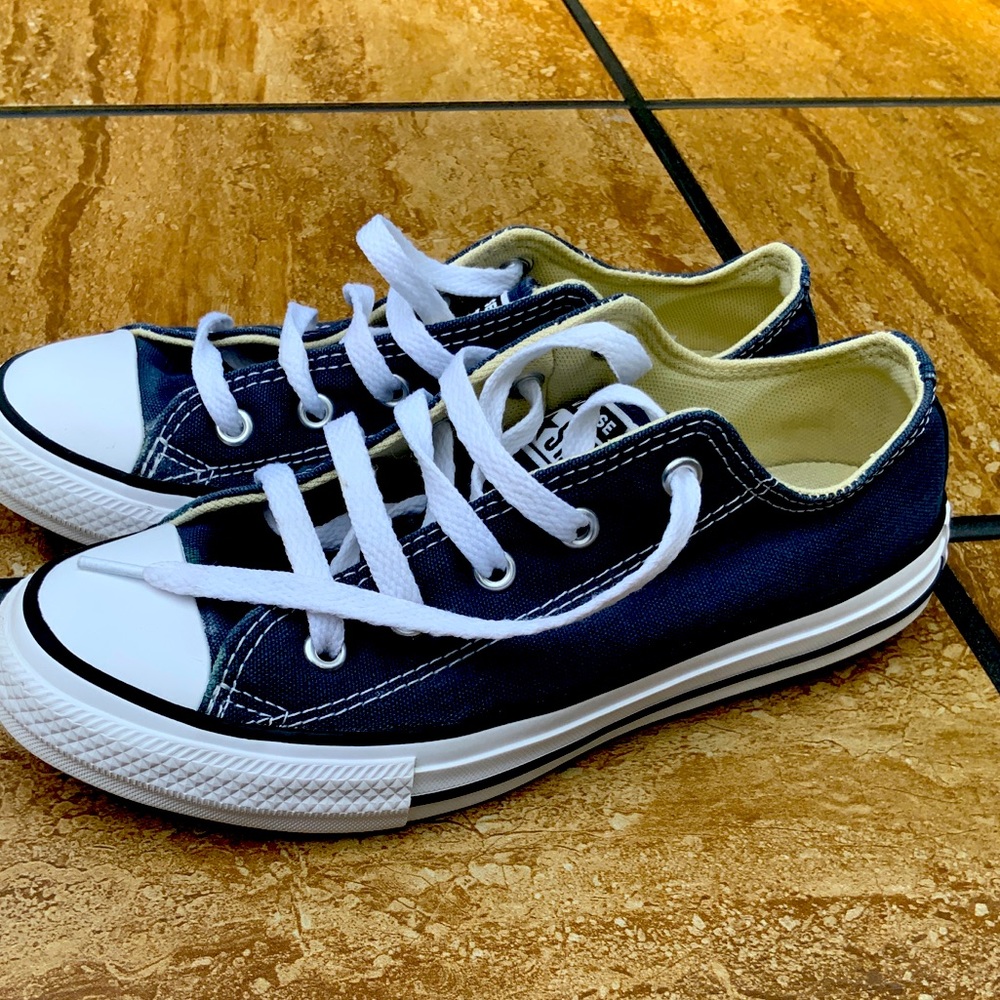 Converse - Size 2 (Blue)